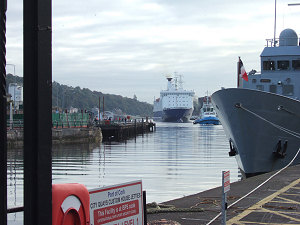 Julia-arriving-at-Cork